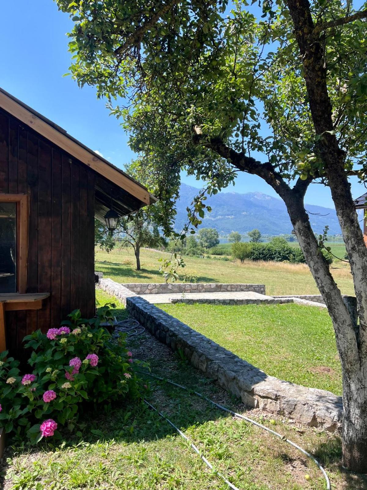 Camp Hotel Lake Views Plav Luaran gambar