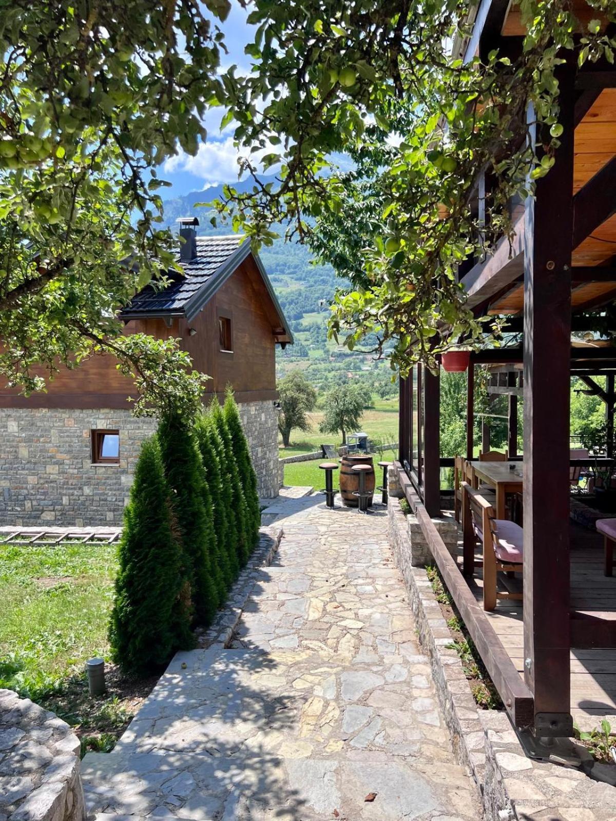 Camp Hotel Lake Views Plav Luaran gambar