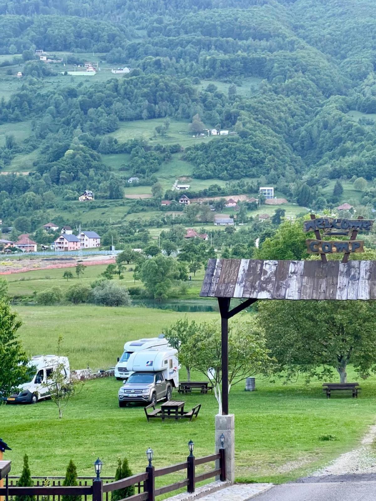 Camp Hotel Lake Views Plav Luaran gambar