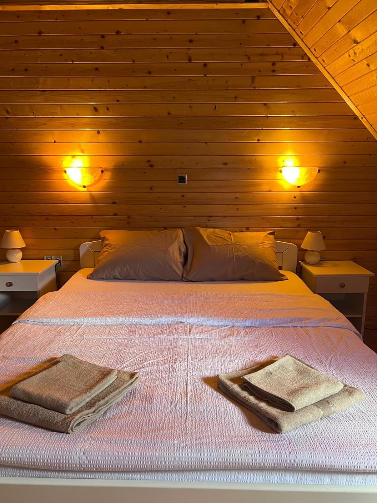 Camp Hotel Lake Views Plav Luaran gambar