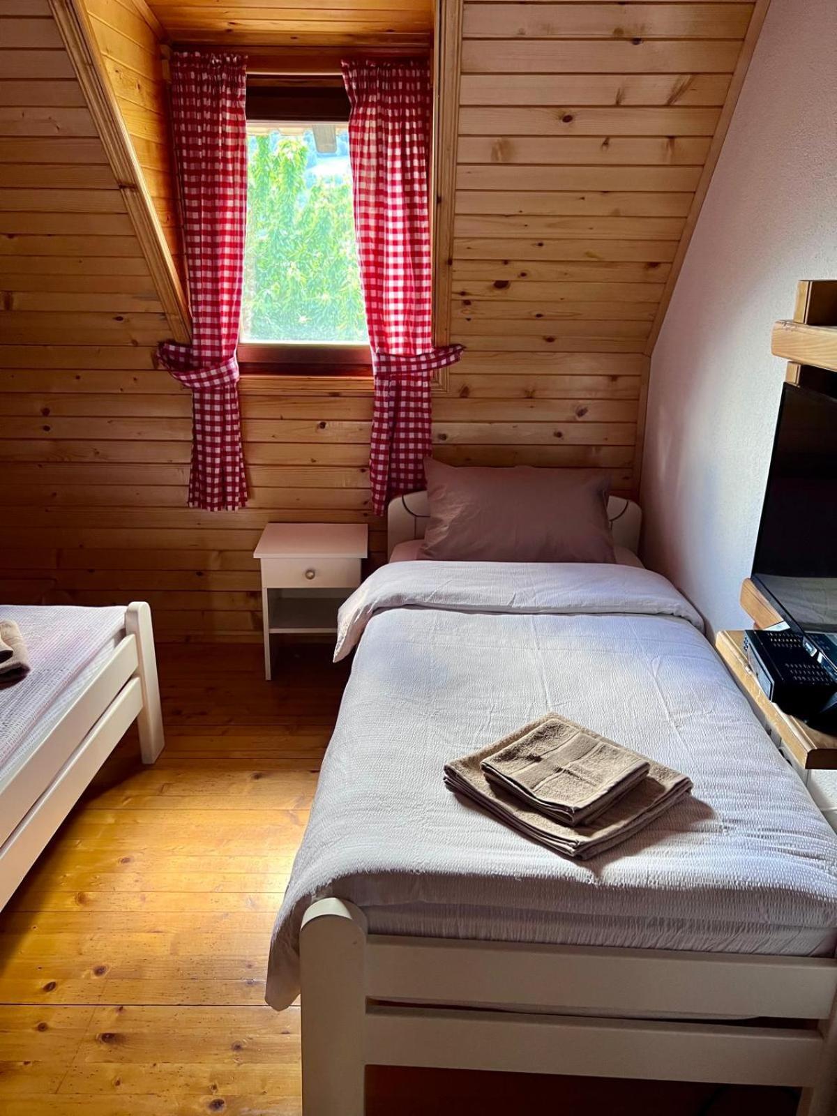 Camp Hotel Lake Views Plav Luaran gambar